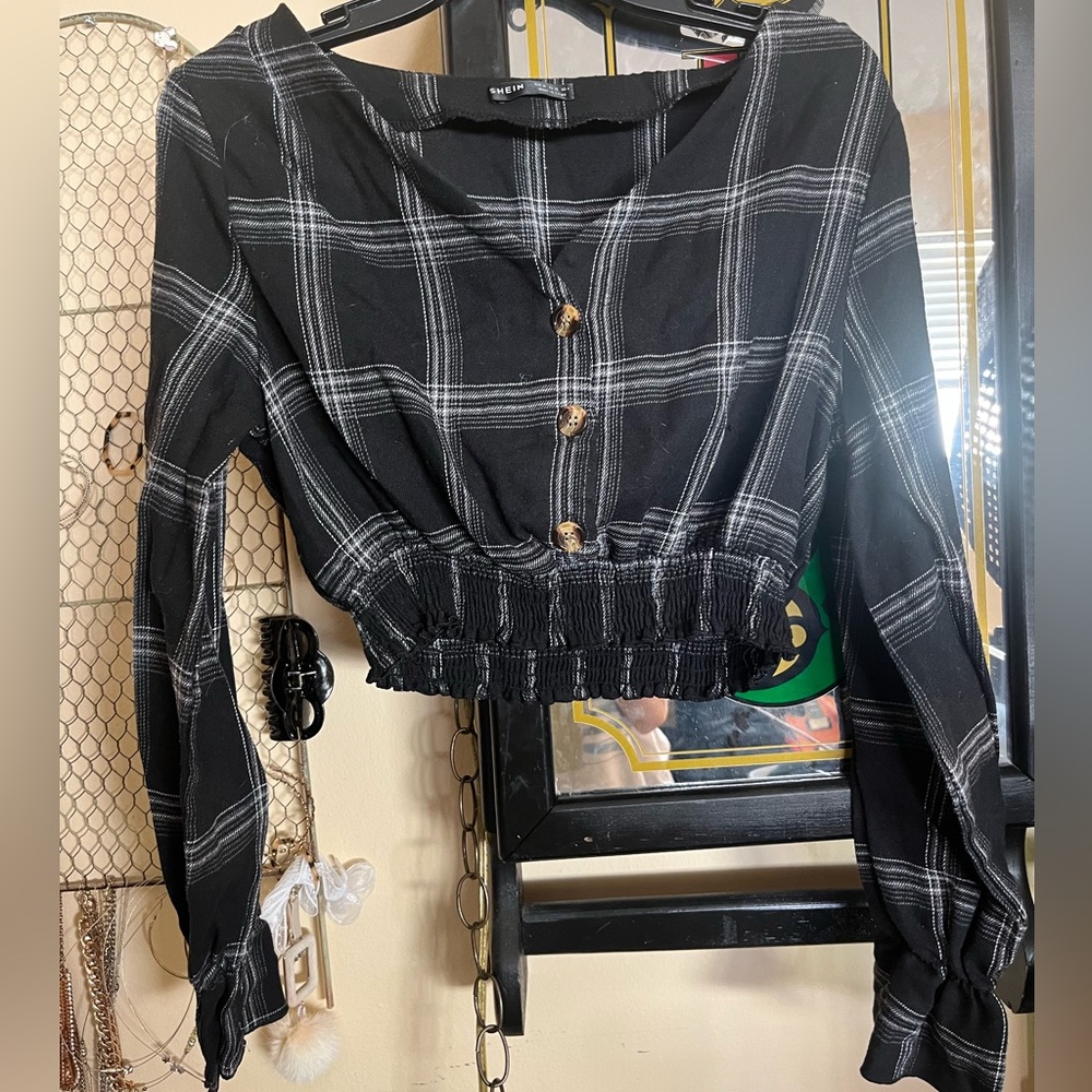 Black Plaid Women’s Longsleeve